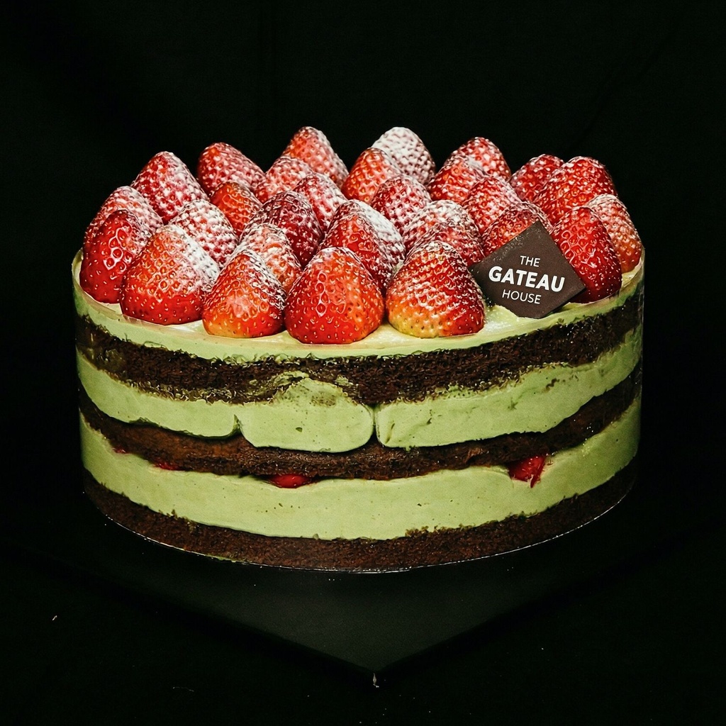 Strawberry & Matcha Fresh Cream Cake